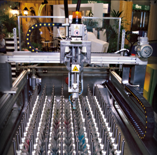 DOSORAMA W: prima macchina di dosaggio automatico di soluzioni da laboratorio con sistema volumetrico multi-pipetta